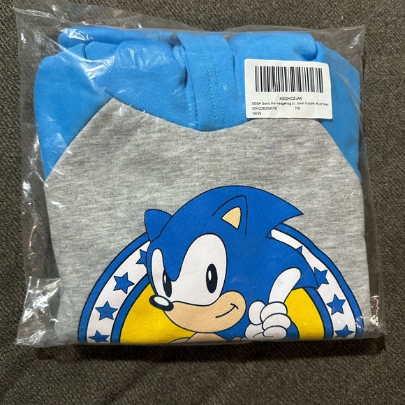 SEGA Sonic the Hedgehog Pullover Hoodie - Picture 3 of 5